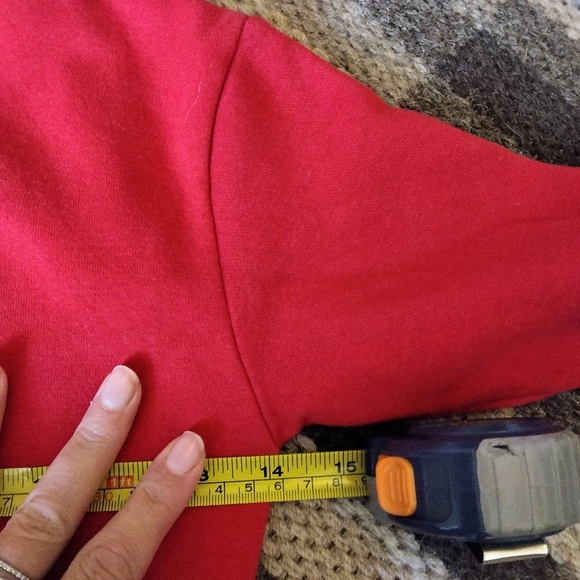 Hello Kitty Sanrio Kids Sweatshirt Fit 3T Red Logo Pullover - Picture 4 of 5